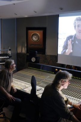 What’s Up Studio-Control room 1 – Music profile Otto-Hahn-School